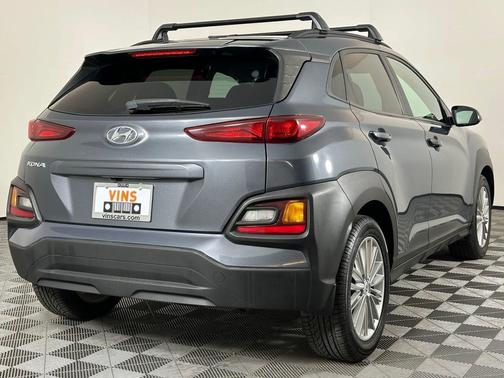 2021 Hyundai KONA SEL