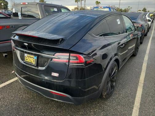 2022 Tesla Model X Plaid