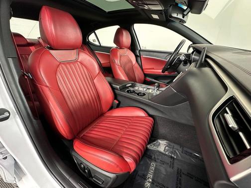 2024 Genesis G70 2.5T AWD