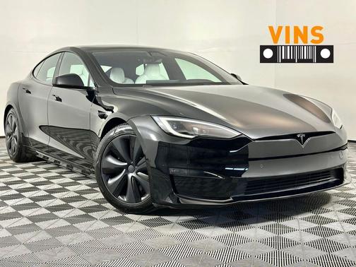 2022 Tesla Model S Base