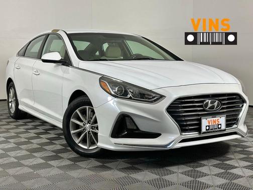 2018 Hyundai SONATA SE
