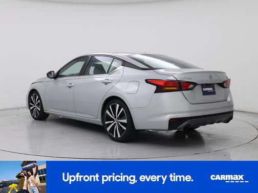 Silver 2022 Nissan Altima SR