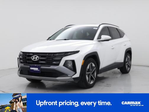 White 2025 Hyundai TUCSON SEL Convenience