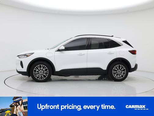 White 2023 Ford Escape PHEV