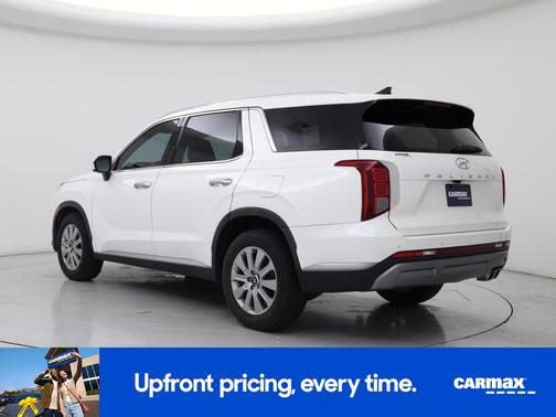 White 2023 Hyundai PALISADE SEL