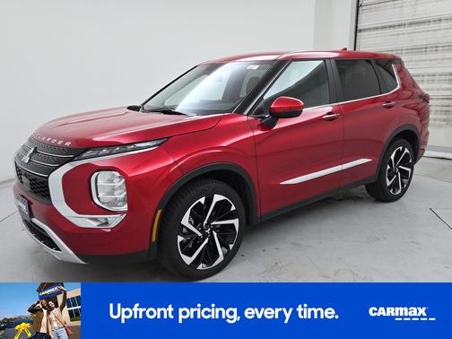 Red 2024 Mitsubishi Outlander SE