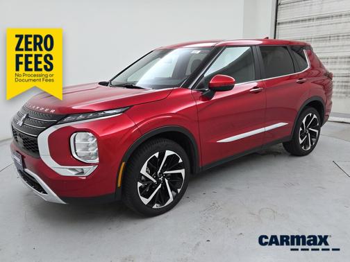 Red 2024 Mitsubishi Outlander SE