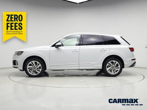 White 2021 Audi Q7 Prestige
