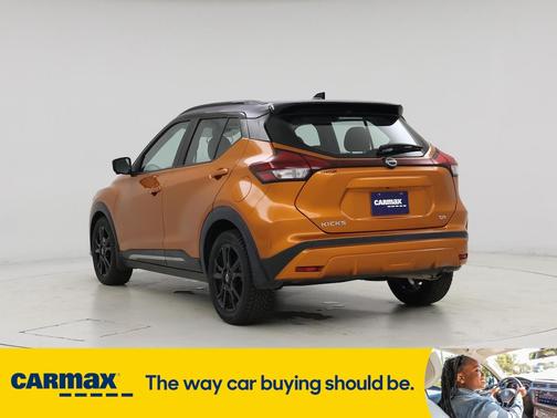 2022 Nissan Kicks SR