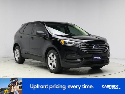 Black 2022 Ford Edge SE