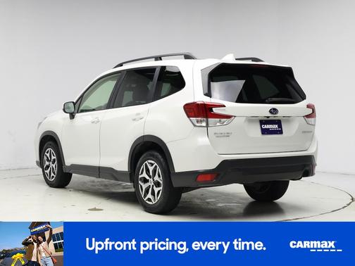 White 2021 Subaru Forester Premium