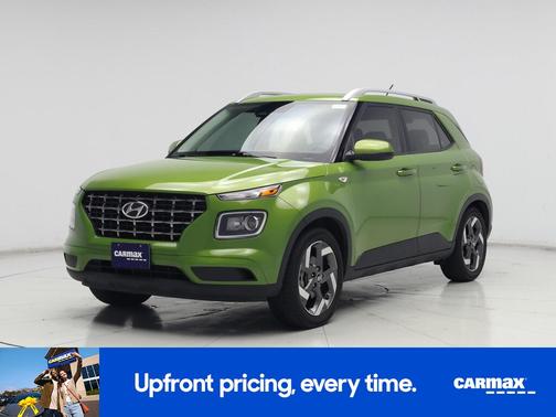 Green 2023 Hyundai VENUE SEL