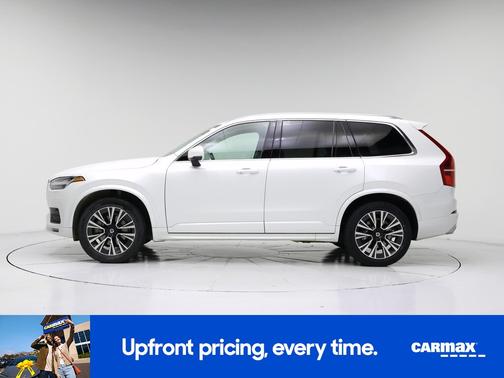 White 2021 Volvo XC90 T6 Momentum