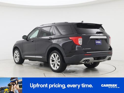 Black 2022 Ford Explorer Platinum