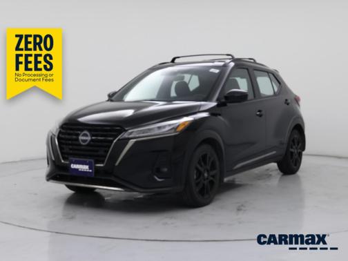 Black 2024 Nissan Kicks SR