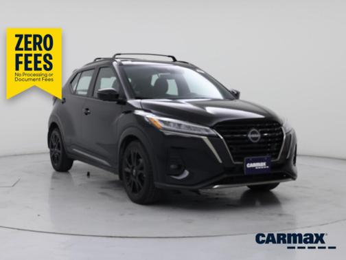 Black 2024 Nissan Kicks SR