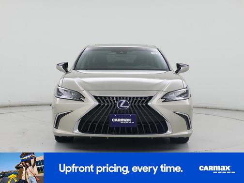Gold 2022 Lexus ES 300h Ultra Luxury