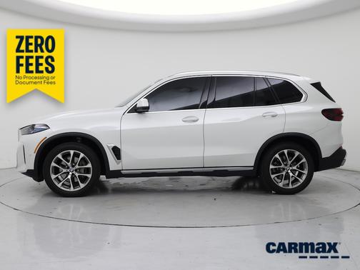 White 2024 BMW X5 sDrive40i