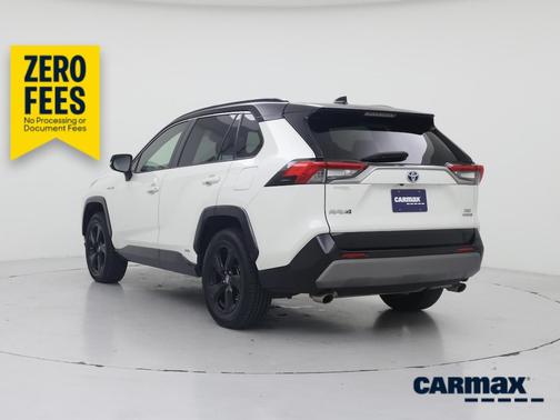 White 2019 Toyota RAV4 Hybrid XSE