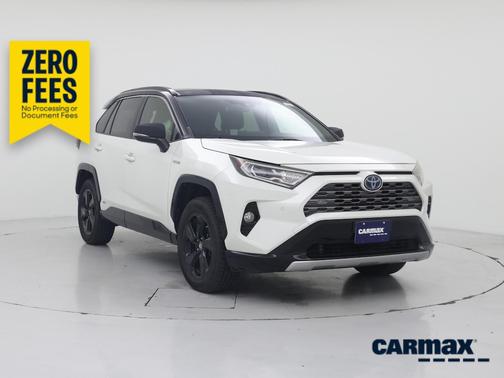 White 2019 Toyota RAV4 Hybrid XSE