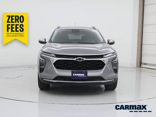 Gray 2025 Chevrolet Trax LT
