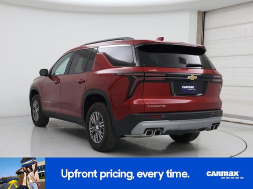 Red 2025 Chevrolet Traverse LT
