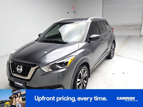 2019 Nissan Kicks SR