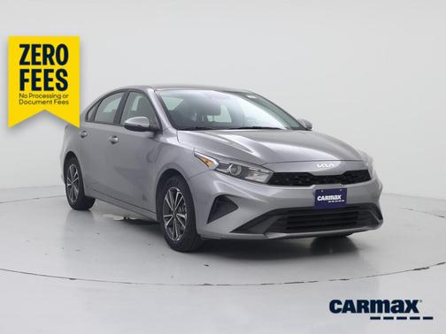 Gray 2024 Kia Forte LXS