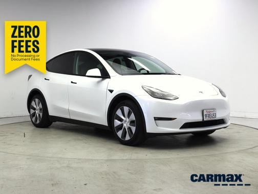 White 2023 Tesla Model Y Long Range