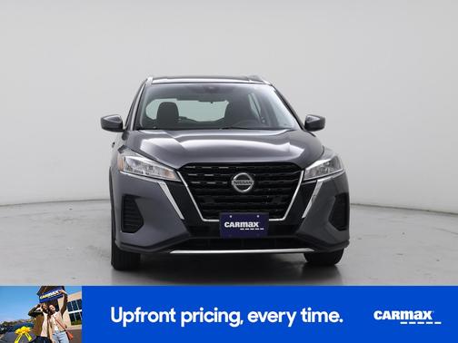 Gray 2021 Nissan Kicks SV