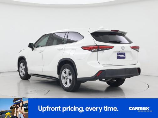 White 2020 Toyota Highlander LE