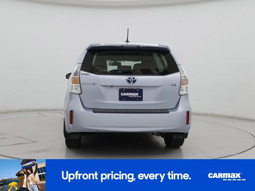 2014 Toyota Prius v Five