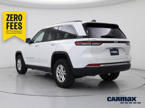 White 2023 Jeep Grand Cherokee Laredo