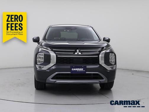 Gray 2025 Mitsubishi Outlander SE