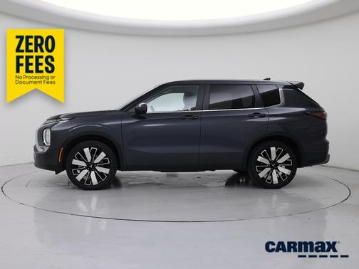 Gray 2025 Mitsubishi Outlander SE