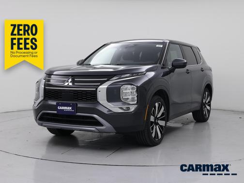 Gray 2025 Mitsubishi Outlander SE