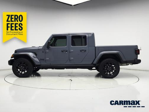 Gray 2025 Jeep Gladiator Nighthawk
