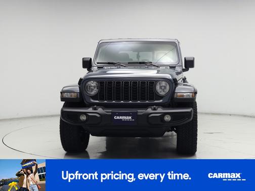 Gray 2025 Jeep Gladiator Nighthawk