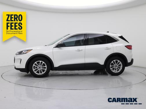 White 2022 Ford Escape SE