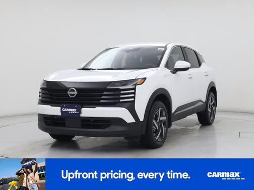 White 2025 Nissan Kicks SV