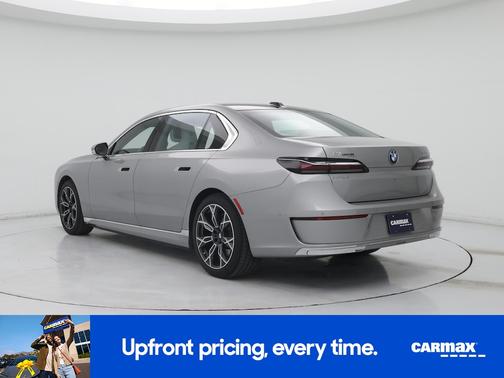 Silver 2023 BMW i7 XDrive60