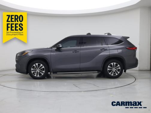 Gray 2021 Toyota Highlander XLE