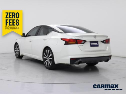 White 2020 Nissan Altima SR