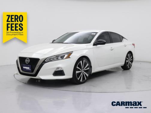 White 2020 Nissan Altima SR