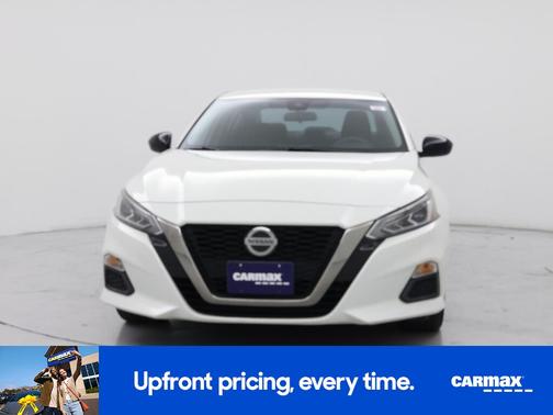 White 2020 Nissan Altima SR