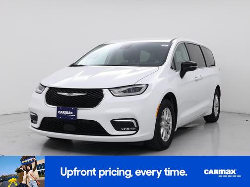 White 2024 Chrysler Pacifica Touring L