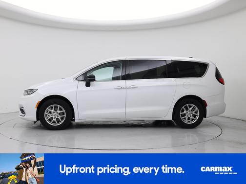White 2024 Chrysler Pacifica Touring L