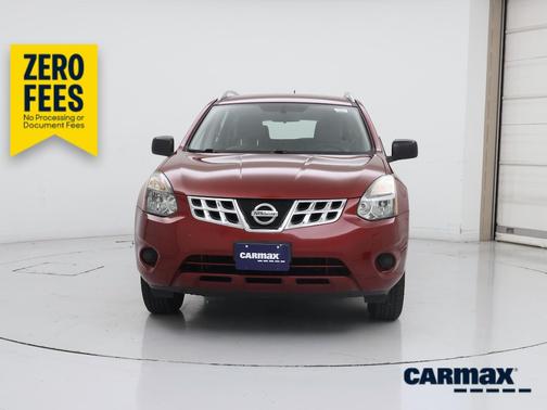 Red 2015 Nissan Rogue Select S