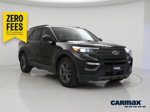 Black 2023 Ford Explorer XLT