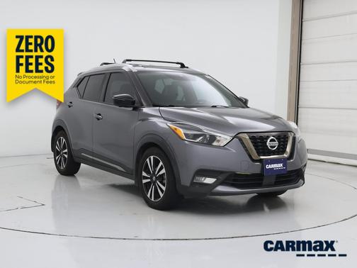 Gray 2020 Nissan Kicks SR